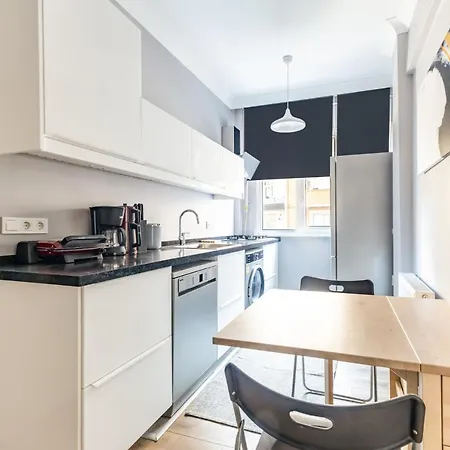Furnished Cozy Flat Near Metrocity In Sisli イスタンブール