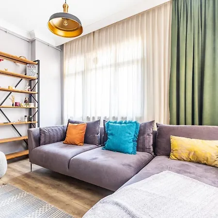 Furnished Cozy Flat Near Metrocity In Sisli *